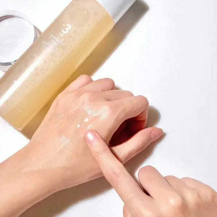 Numbuzin No.3 Super Glowing Essence Toner 200ml - Image 7